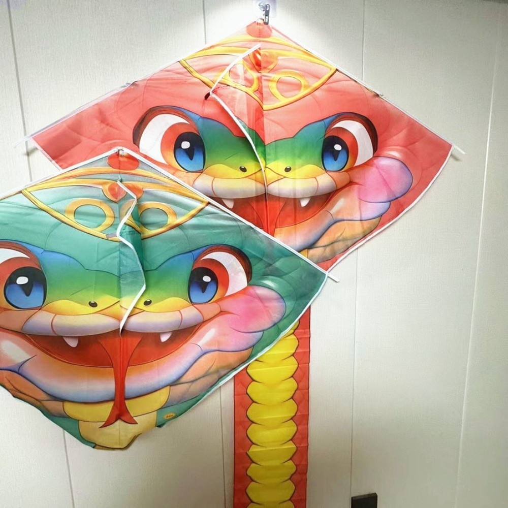 Kite Wind Outdoor - Layang-layang Ular 4.75M Mudah Diterbangkan, Ekor